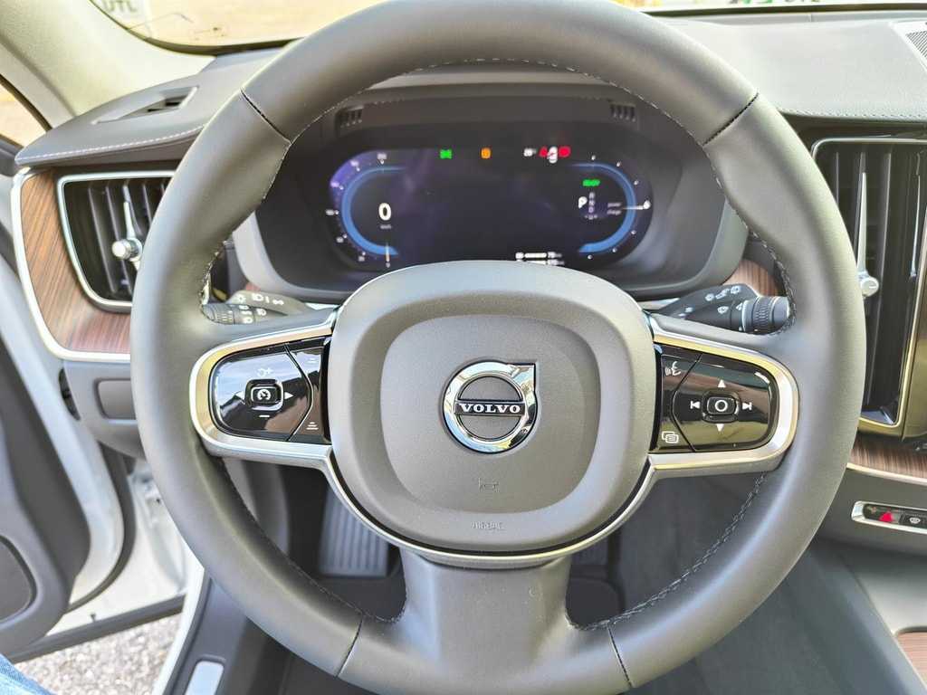 Volvo  2.0 T8 TE Xcentric eAWD