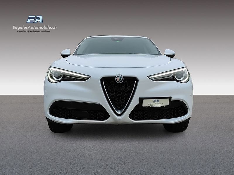Alfa Romeo  2.0 Q4 280 Executive